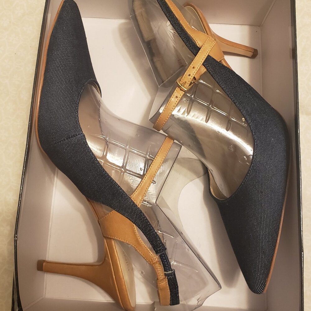 Nine West - Picture 6 of 6